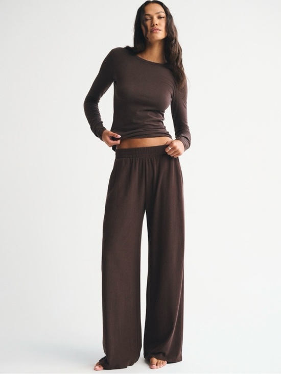 Abercrombie & Fitch Pants - Abercrombie Wide Leg Lounge Sweatpant Brown XS Long
